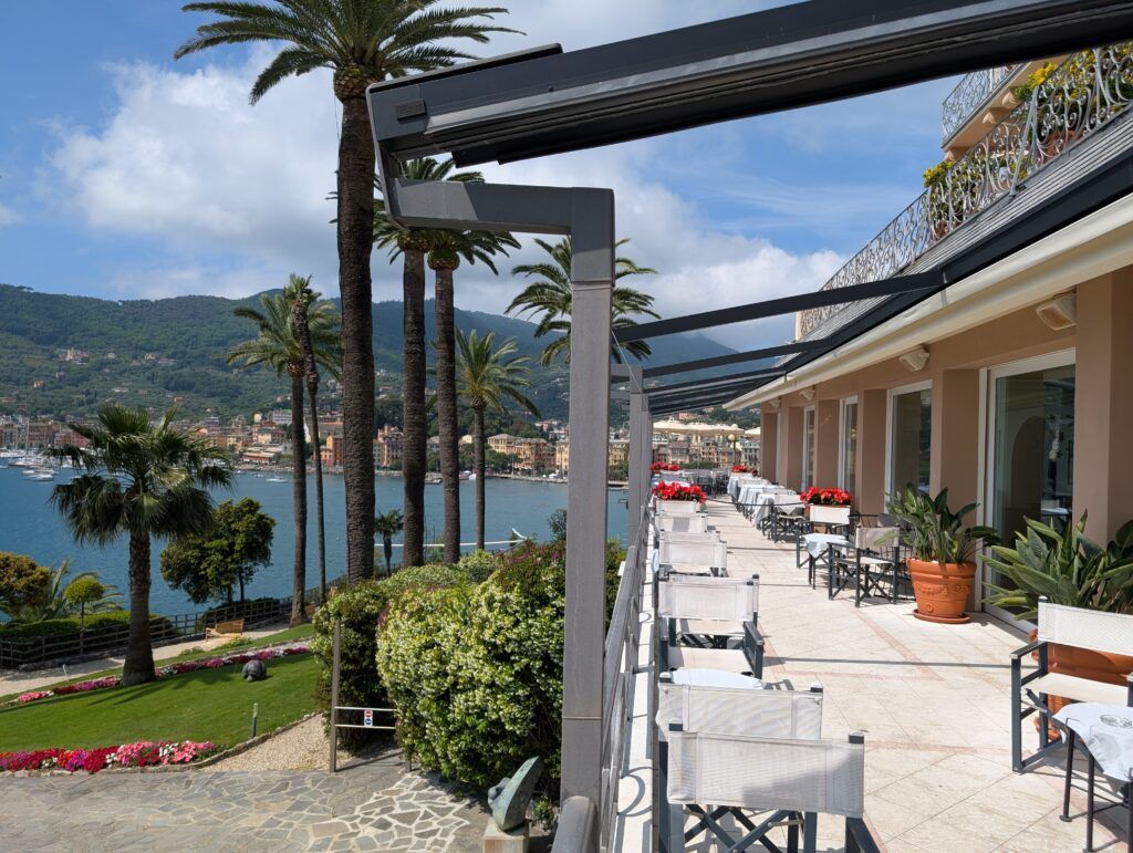 Hotel Continental Outdoor Dining