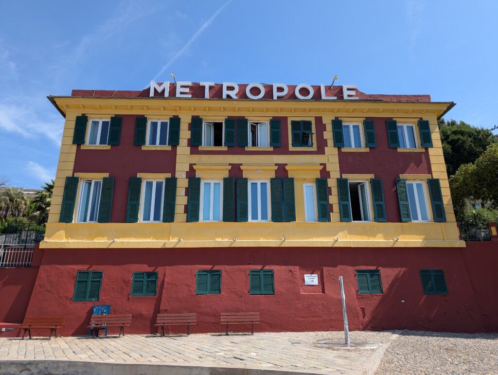 Hotel Metropole