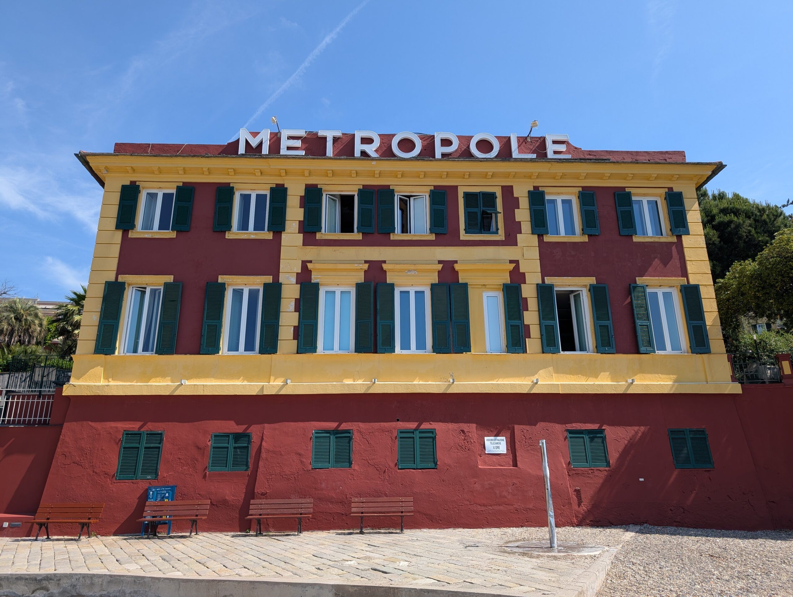 Hotel Metropole
