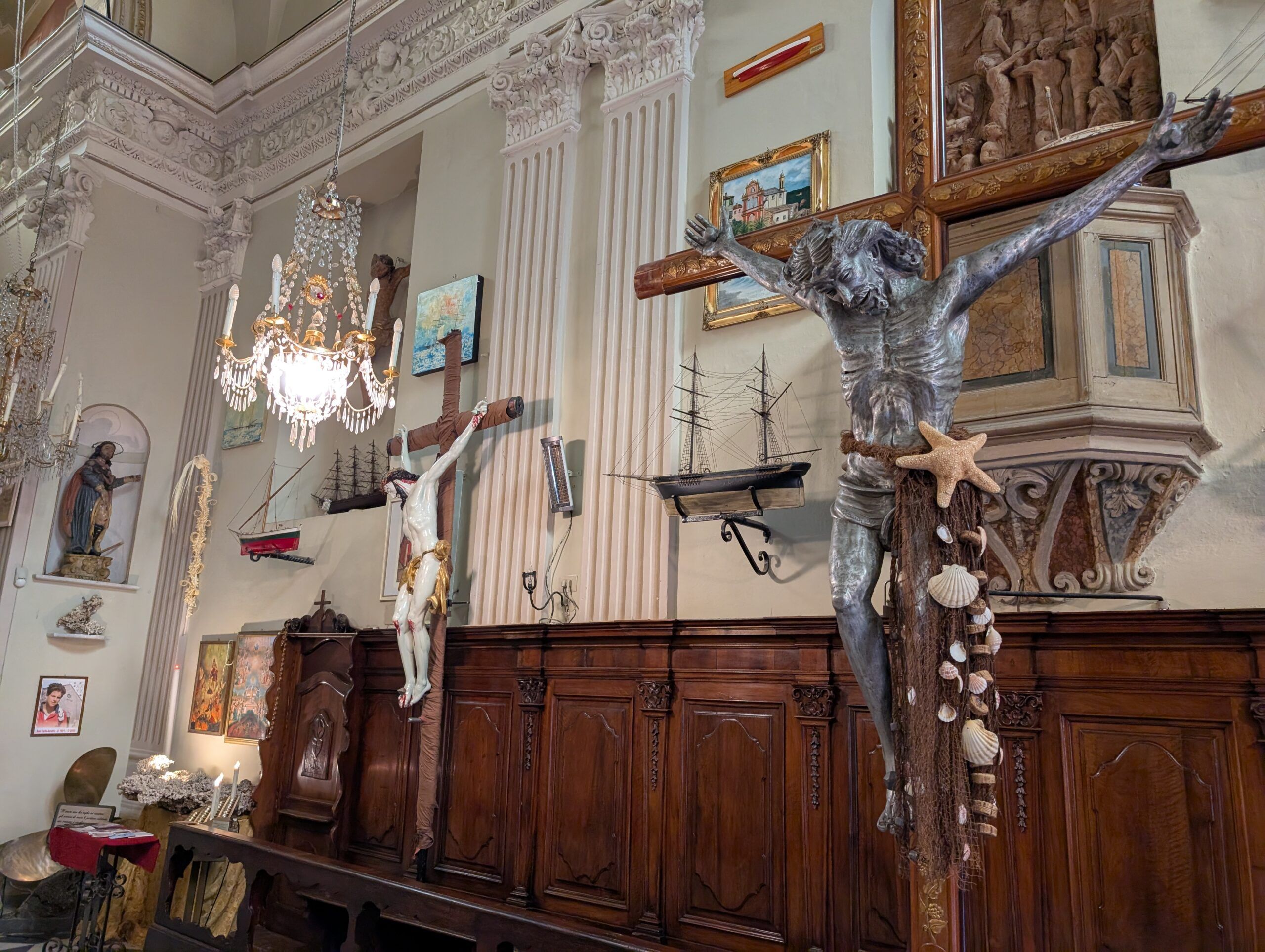Inside Oratorio di Sant'Erasmo